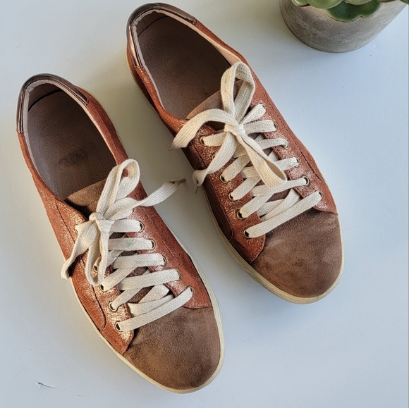 Johnston & Murphy Sneaker Distressed  Suede Leather Size 8 - Picture 2 of 15